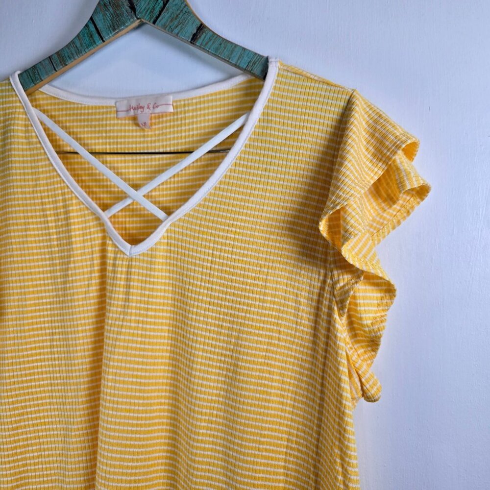 Hailey & Co. Out of Town Ribbed Stripe Flutter Slv Criss Cross V-Neck Top, NWOT - Picture 2 of 6